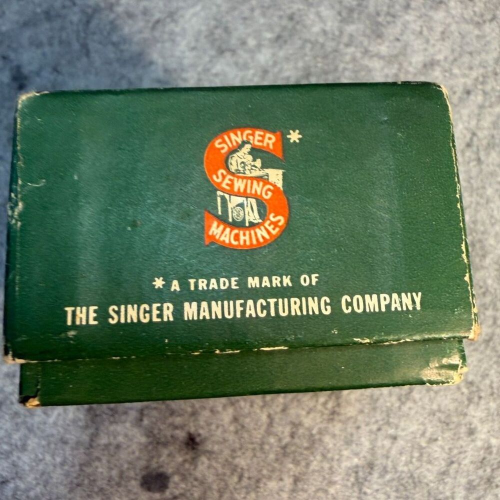Singer Sewing Machine Attachments Kit - Picture 7 of 7